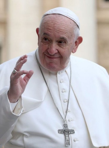 Папа римский: удовольствие от еды и секса исходит от Бога, а ранее церковь это осуждала из-за чрезмерной морали