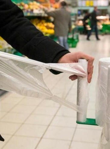 Тонкі поліетиленові пакети в Україні тепер під забороною