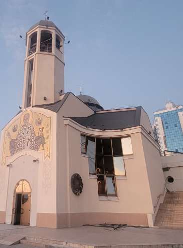 Атака рашистів на Одесу: постраждала церква, арт-галерея, готель та будинки людей (фото)