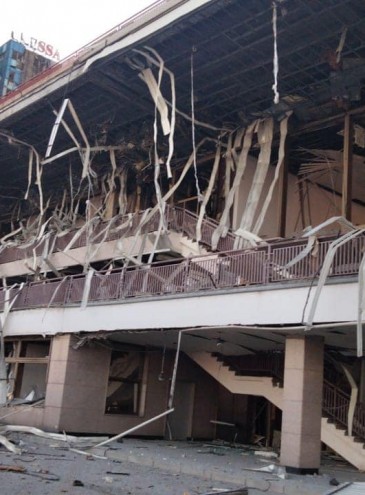 В Одесі рашисти спалили морвокзал та готель біля нього – власник хоче відновити заклад
